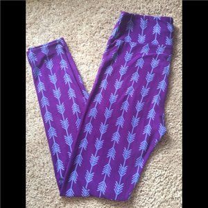 LulaRoe Purple with Periwinkle Boho Arrows OS Leggings
